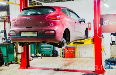 Замена задних тормозных дисков и колодок КИА Сид (подробные фото)