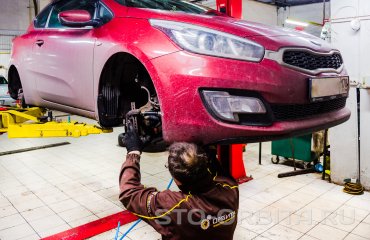 Замена задних тормозных дисков и колодок КИА Сид (подробные фото)