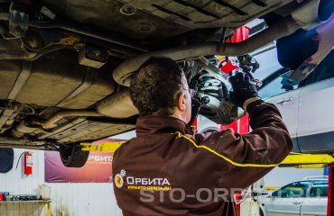 Замена задних тормозных дисков и колодок КИА Сид (подробные фото)