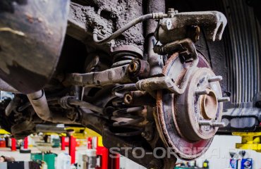 Замена задних тормозных дисков и колодок КИА Сид (подробные фото)