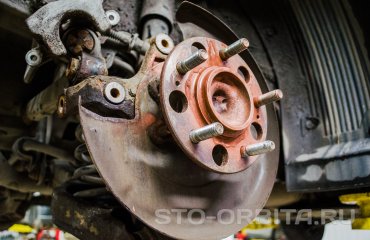 Замена задних тормозных дисков и колодок КИА Сид (подробные фото)