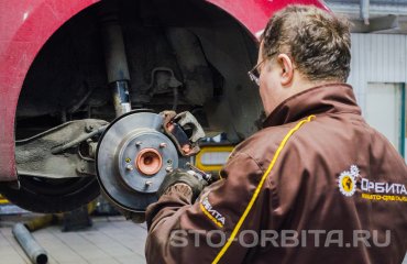 Замена задних тормозных дисков и колодок КИА Сид (подробные фото)