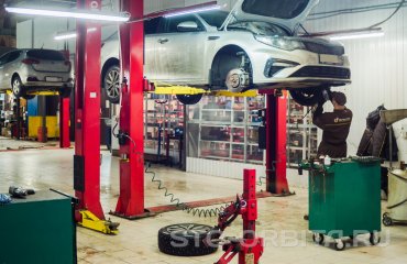 Замена тормозных колодок и масла АКПП КИА Оптима (подробные фото)