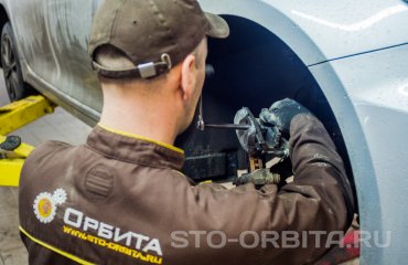 Замена тормозных колодок и масла АКПП КИА Оптима (подробные фото)