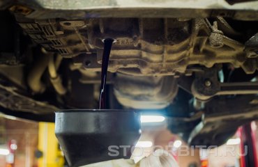 Замена тормозных колодок и масла АКПП КИА Оптима (подробные фото)