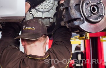 Течь масла между двигателем и коробкой КИА Рио (подробные фото)