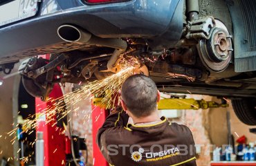 Замена сайлентблоков задних подпружинных рычагов КИА Сид (подробные фото)