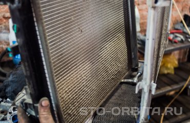 Мойка радиаторов КИА Рио (подробные фото)